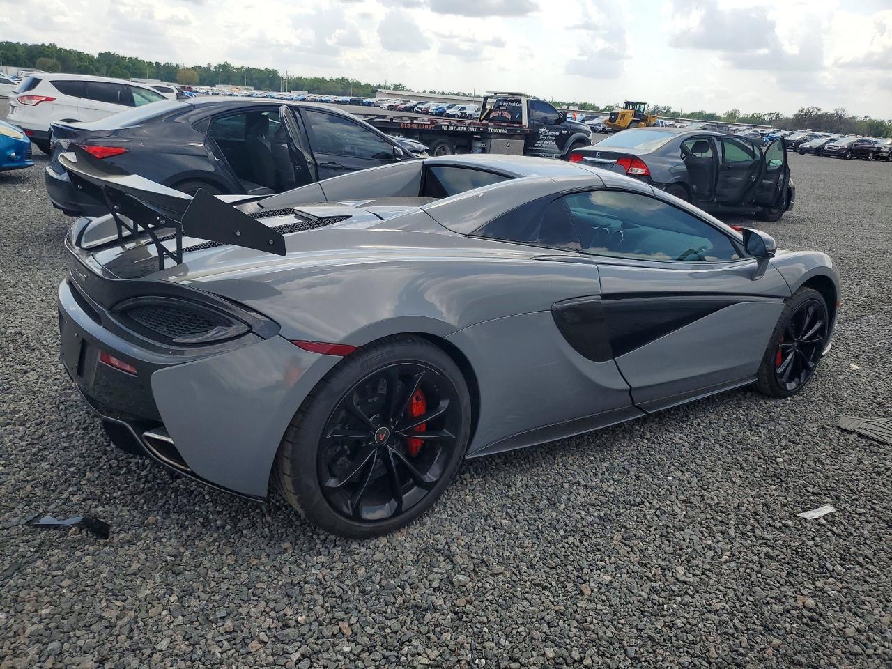 McLaren 570S