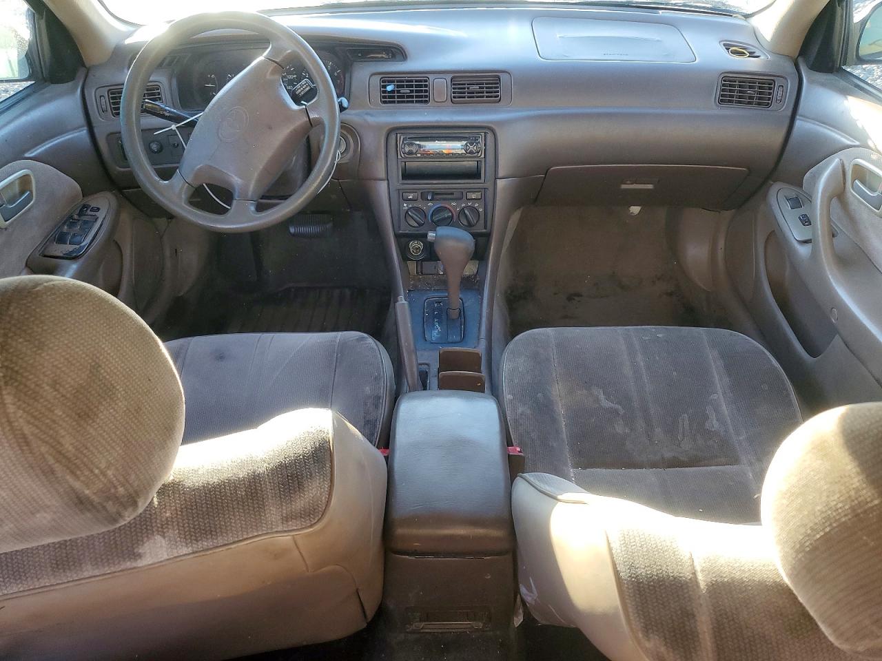 Toyota Camry Ce