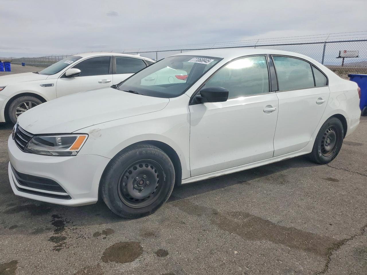 Salvage Volkswagen Jetta Image