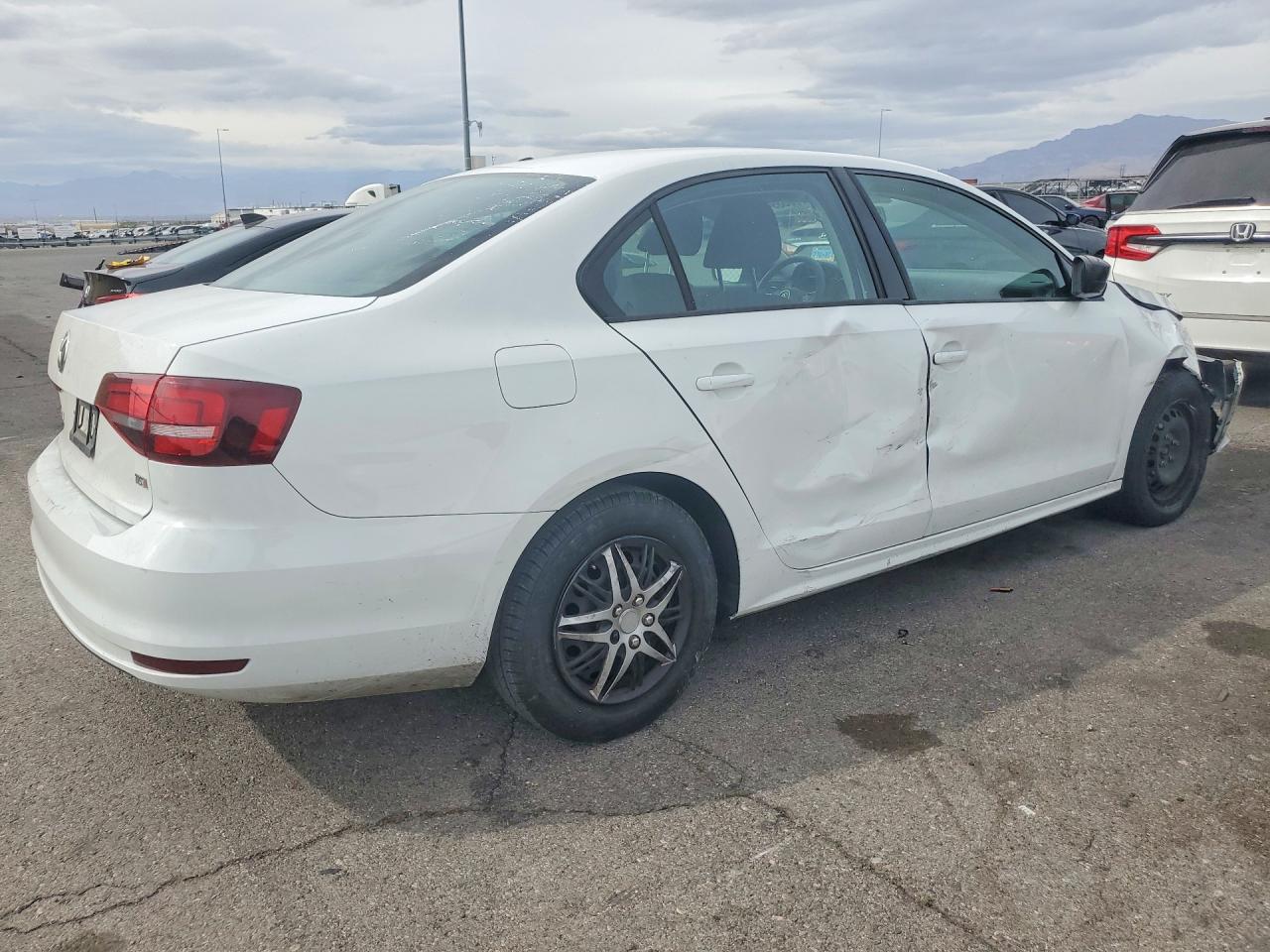 Volkswagen Jetta S