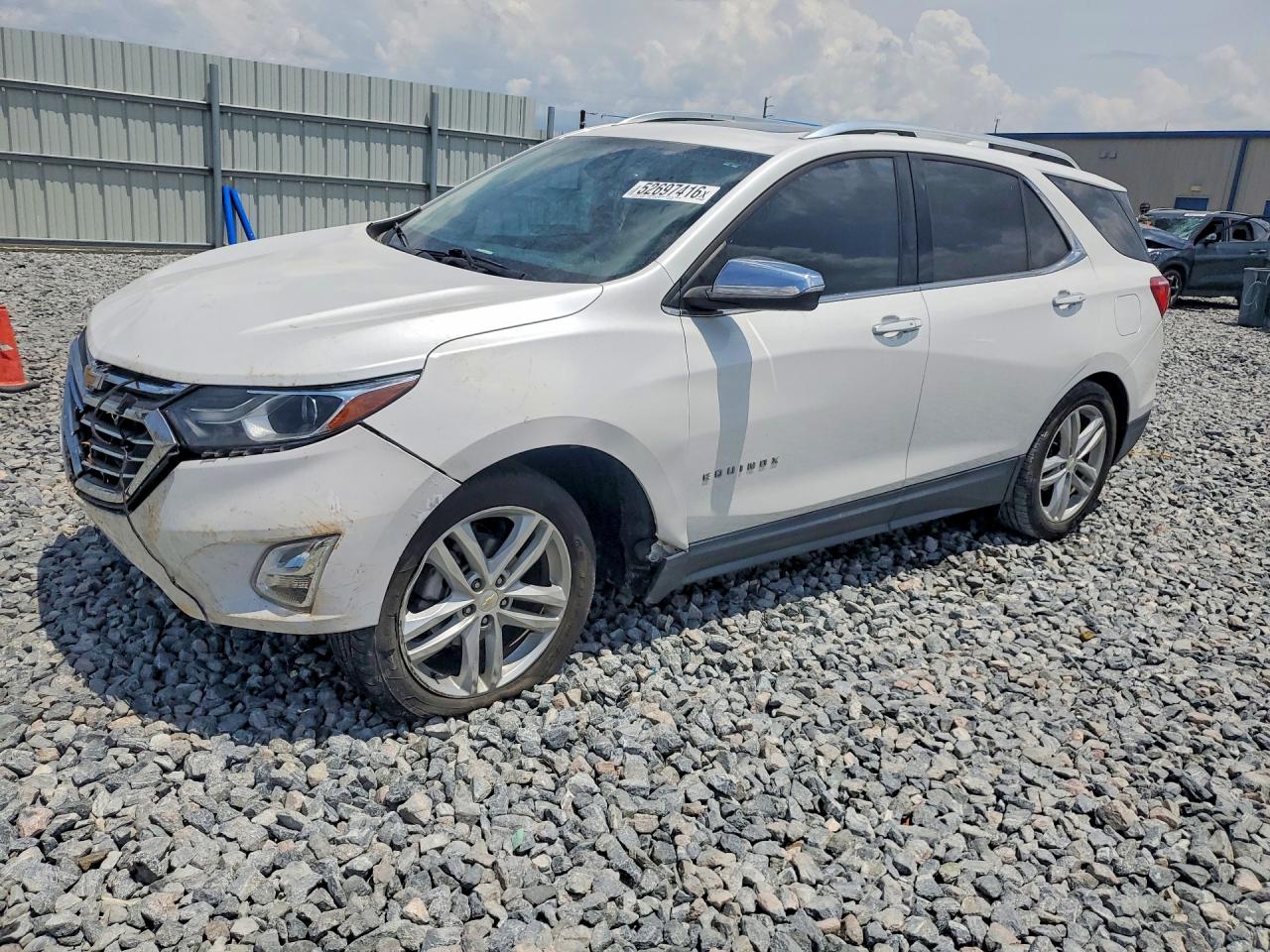 Salvage Chevrolet Equinox Image