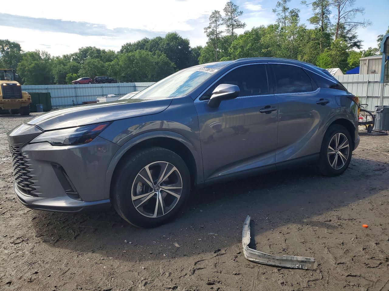 Salvage Lexus RX Image