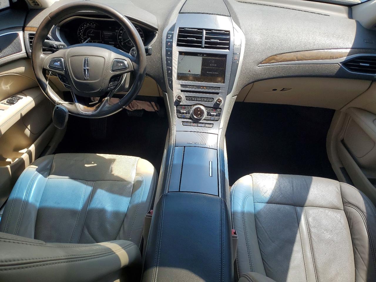 Lincoln MKZ Reserve