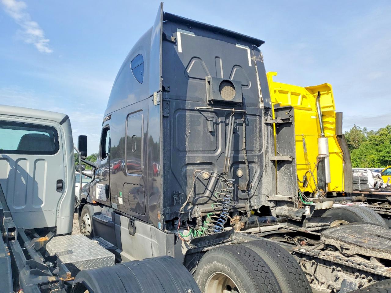Freightliner Cascadia 126