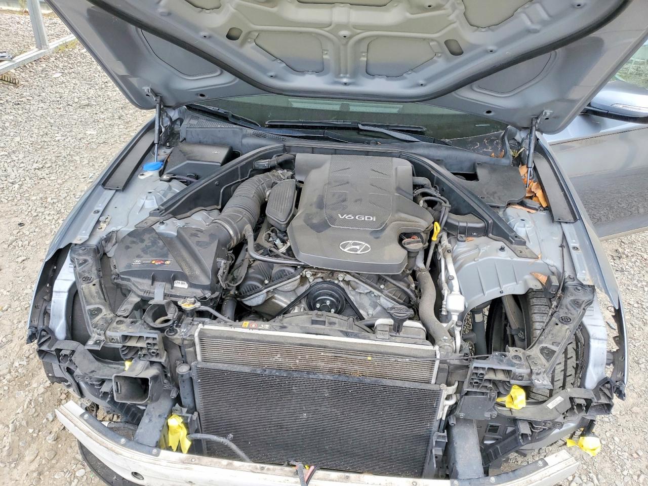 Hyundai Genesis 3.8l