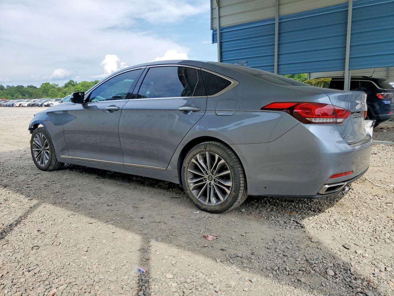 Hyundai Genesis 3.8l