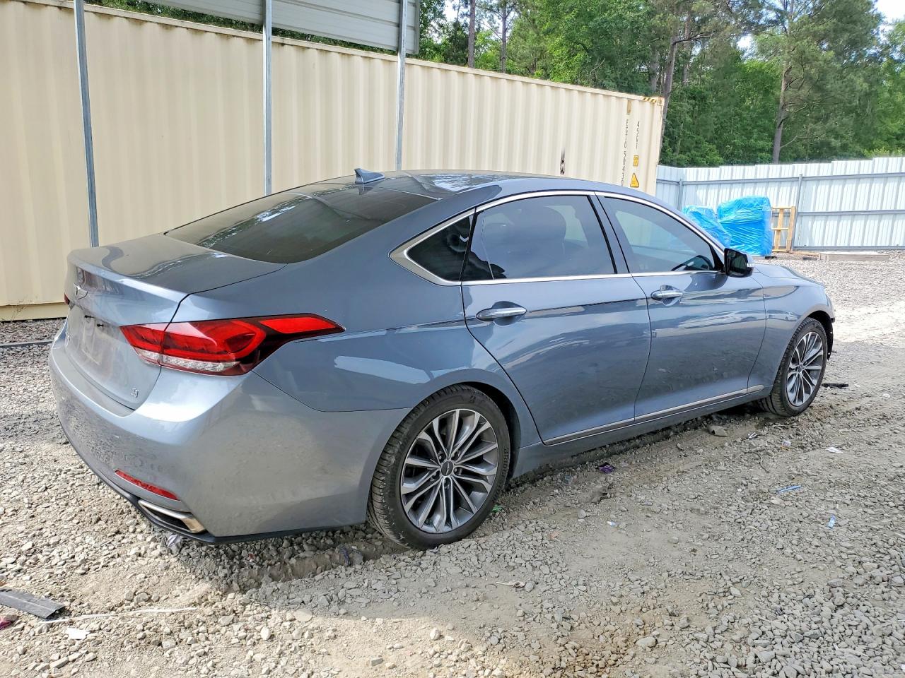 Hyundai Genesis 3.8l