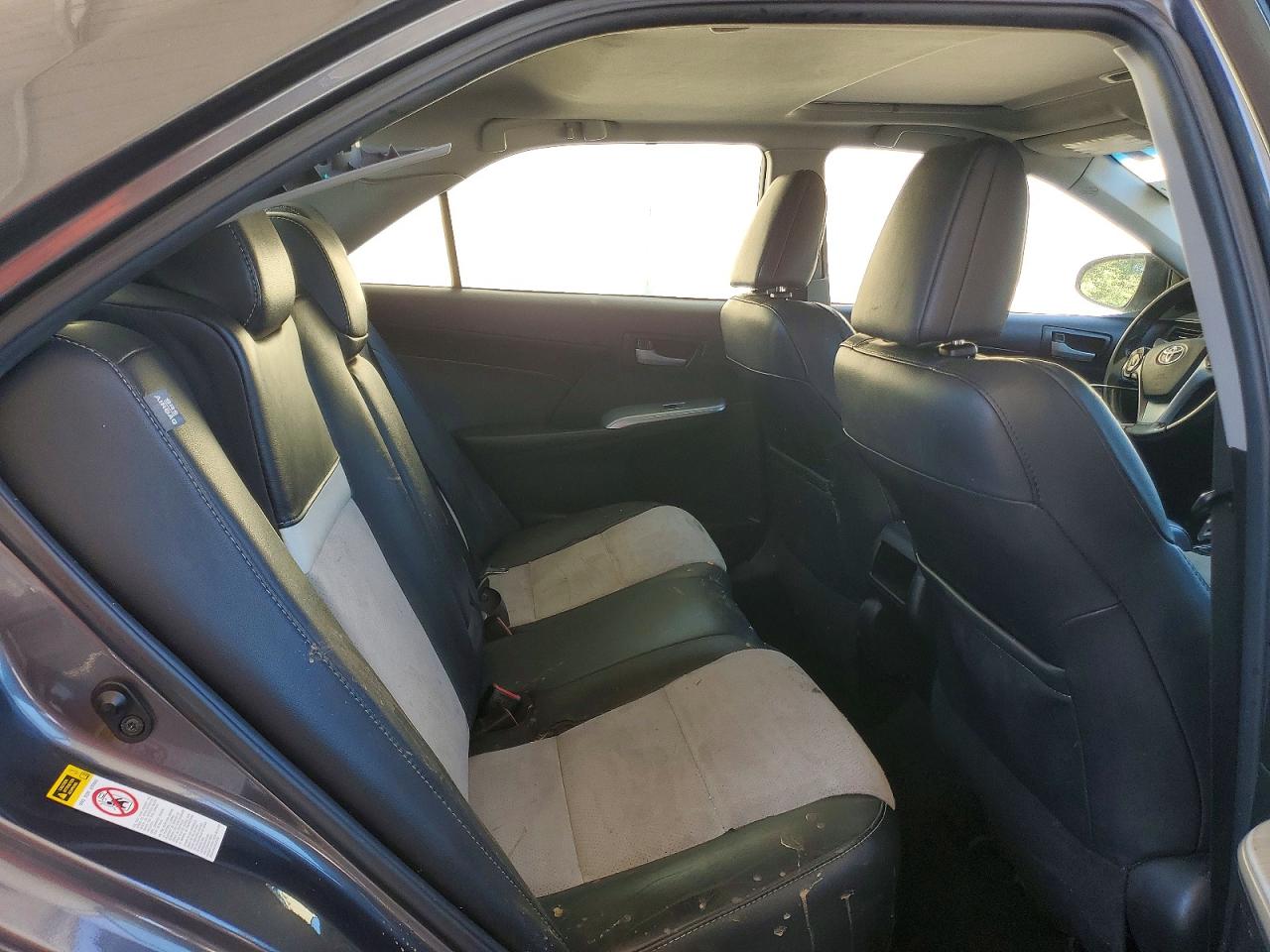 Toyota Camry Se V6