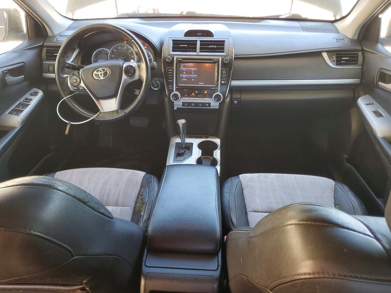 Toyota Camry Se V6