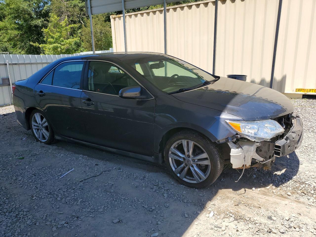 Toyota Camry Se V6