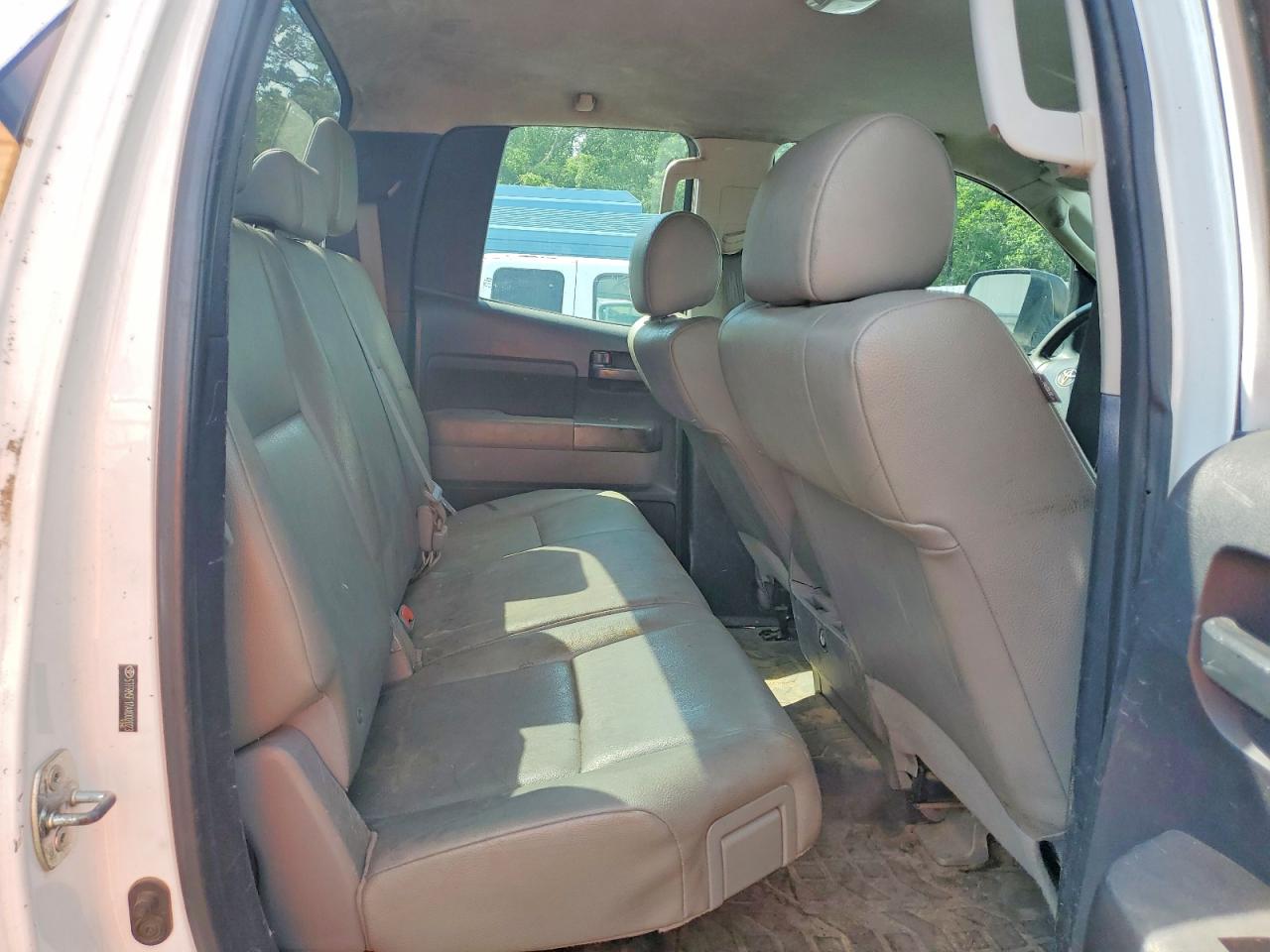 Toyota Tundra Double Cab Sr5