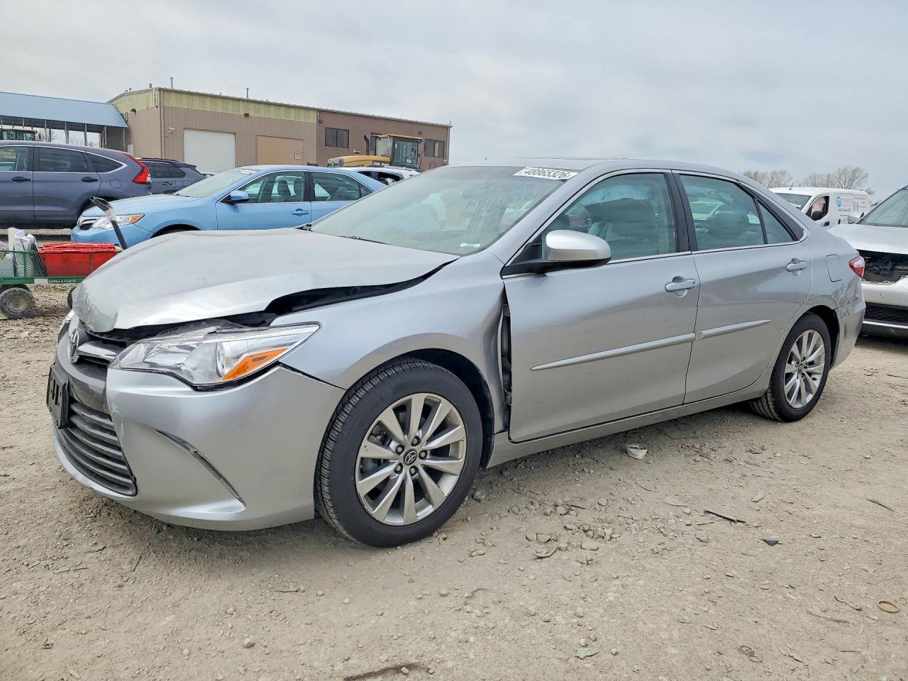 Salvage Toyota Camry Image