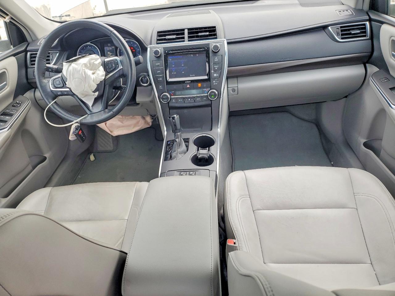 Toyota Camry Xle