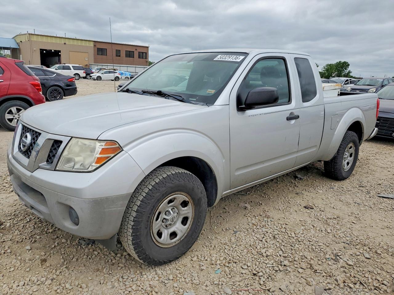 Salvage Nissan Frontier Image