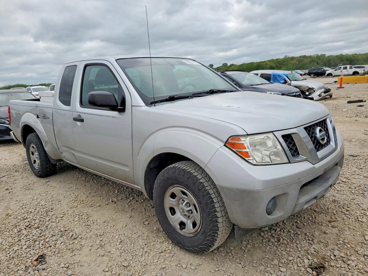 Nissan Frontier S