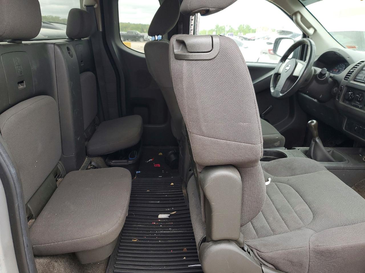 Nissan Frontier S