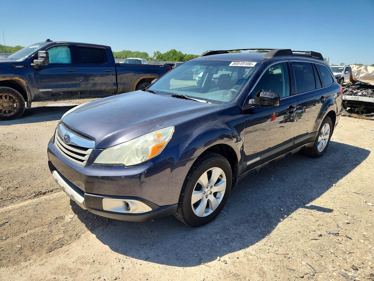 Salvage Subaru Outback Image