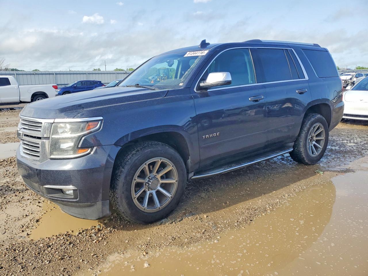 Salvage Chevrolet Tahoe Image