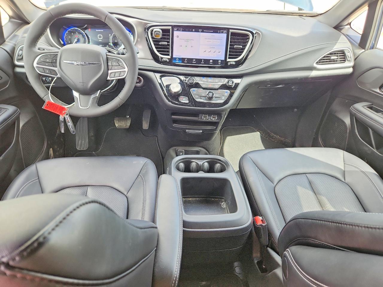 Chrysler Pacifica Select