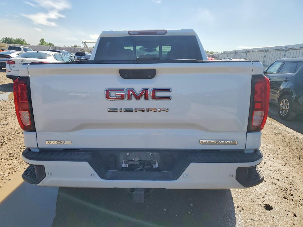 GMC Sierra K1500 Elevation