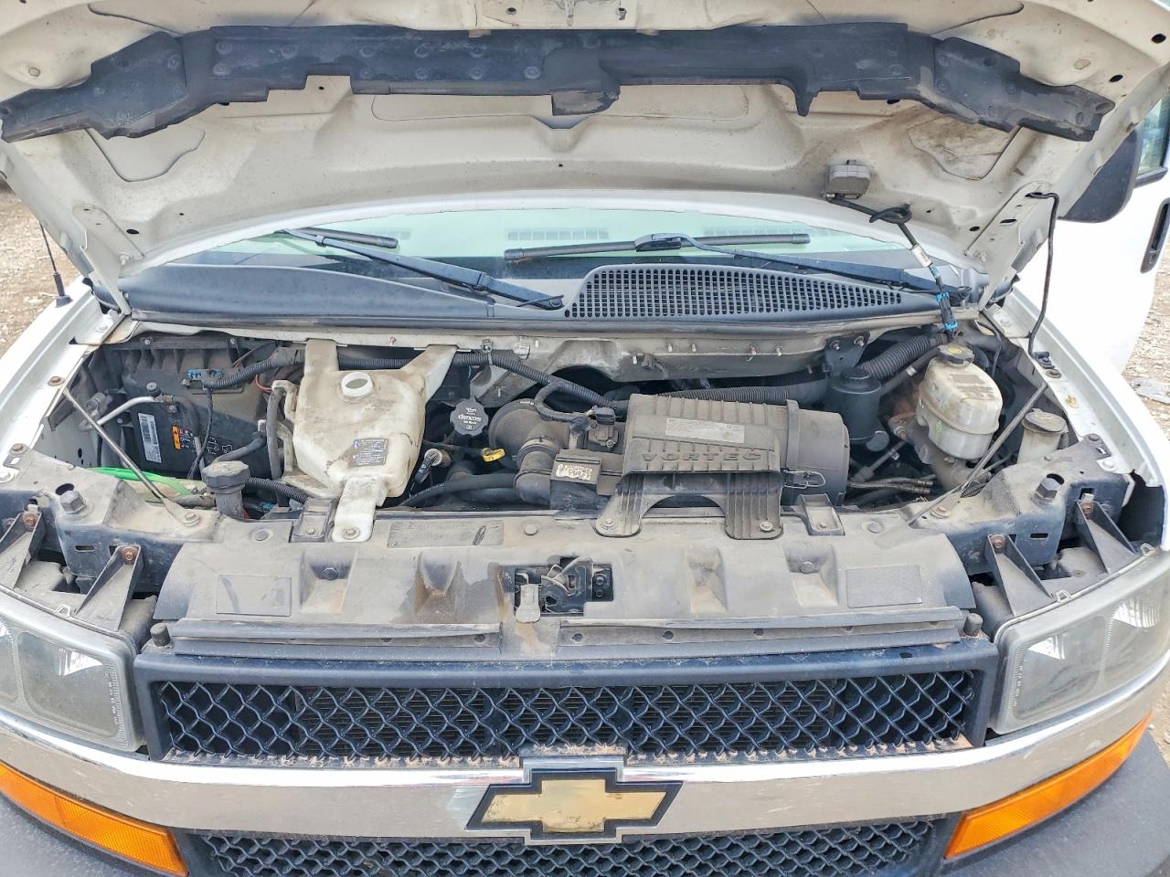Chevrolet Express Lt