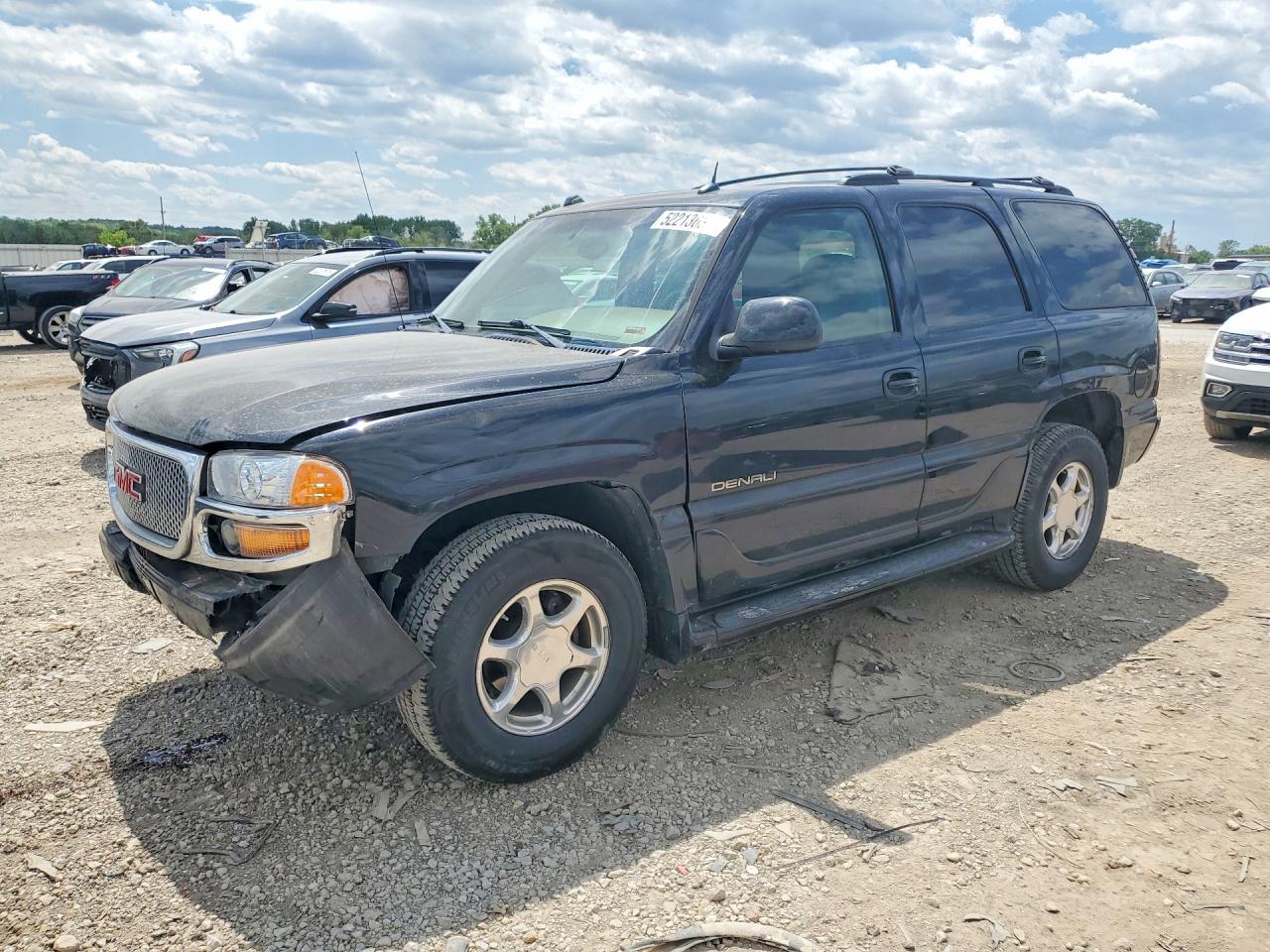Salvage GMC Yukon Image