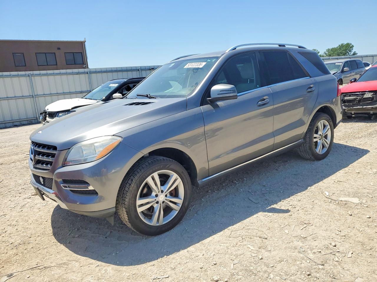 Salvage Mercedes-Benz M-Class Image