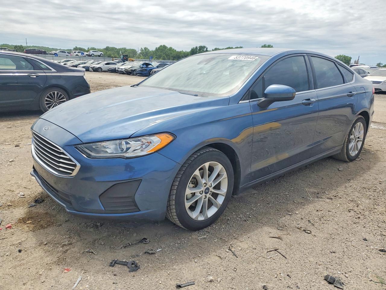 Salvage Ford Fusion Image