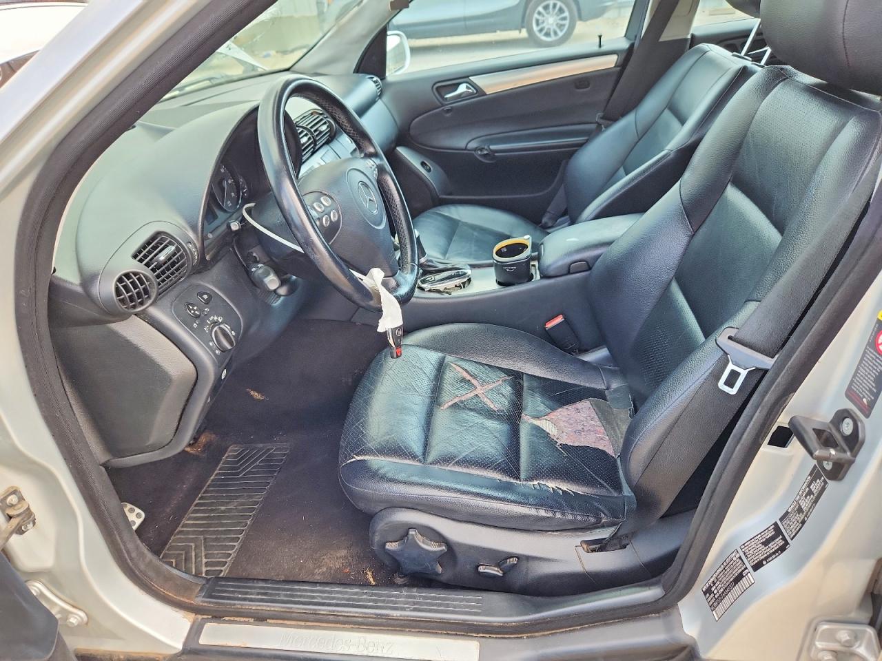 Mercedes-Benz C-Class 230