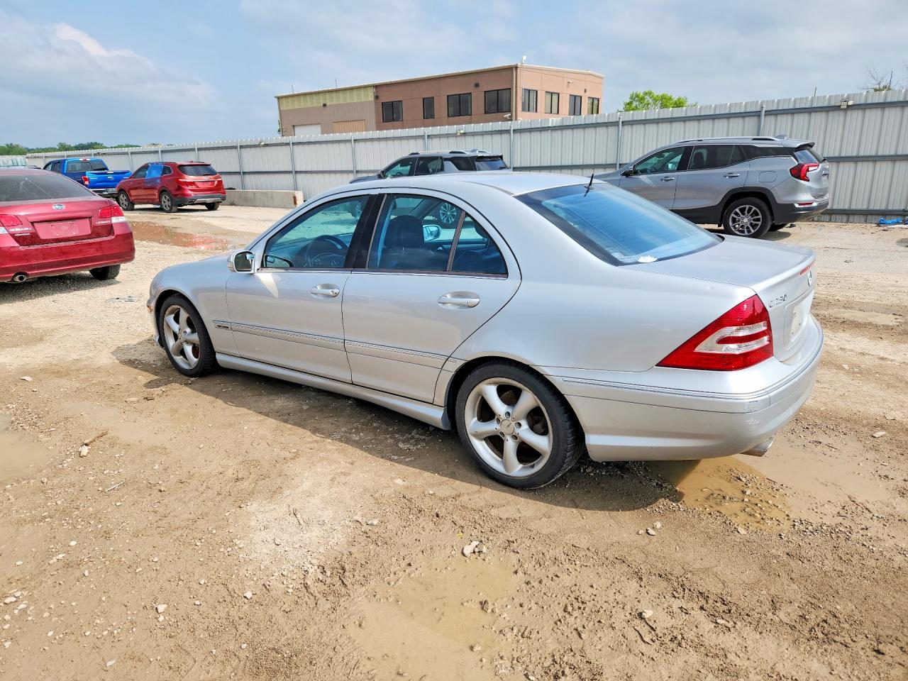 Mercedes-Benz C-Class 230