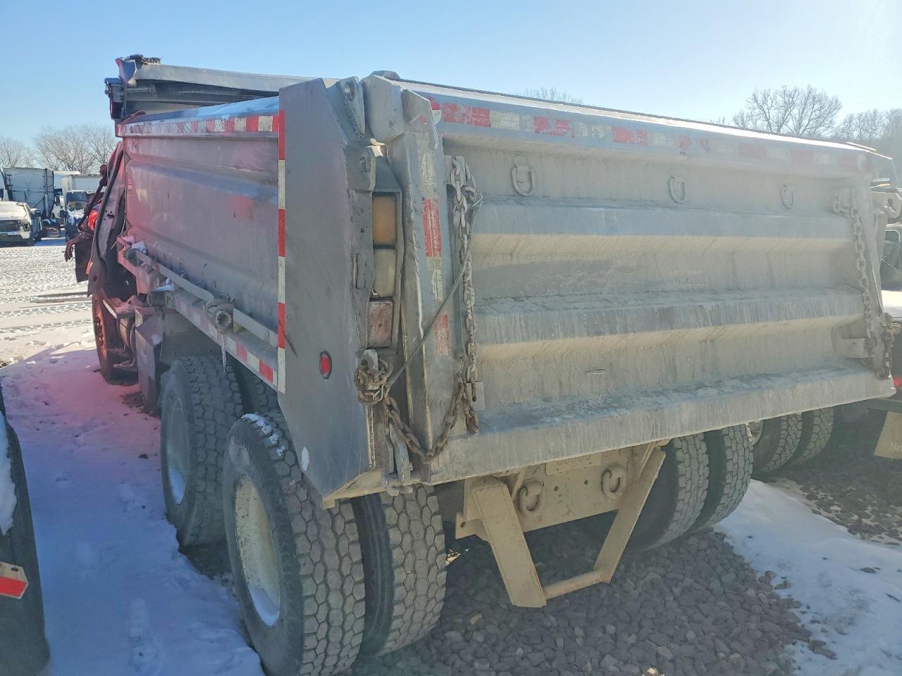 Freightliner 108sd