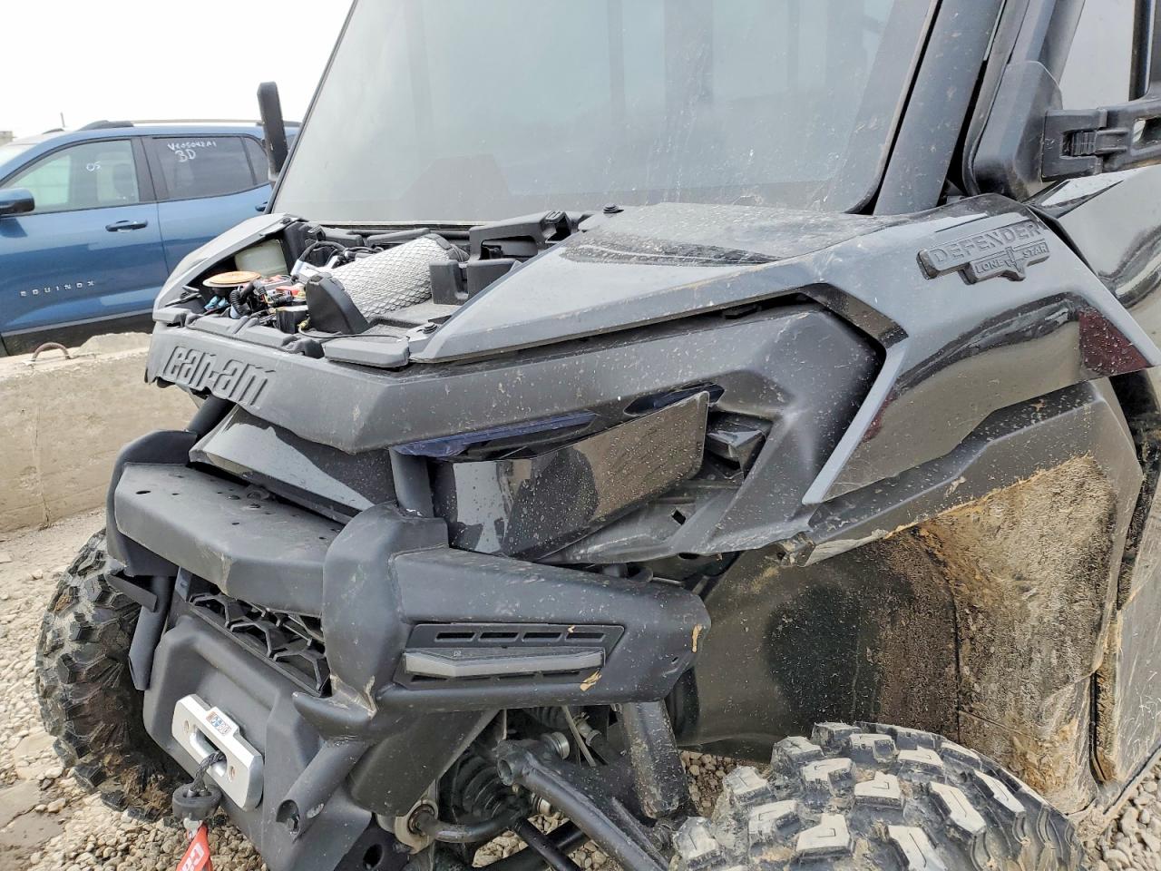 Can-Am Defender M