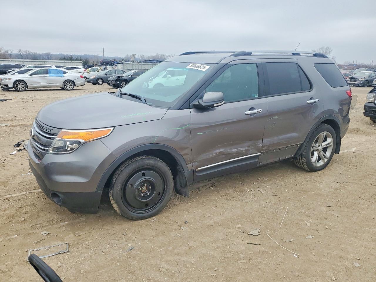 Salvage Ford Explorer Image