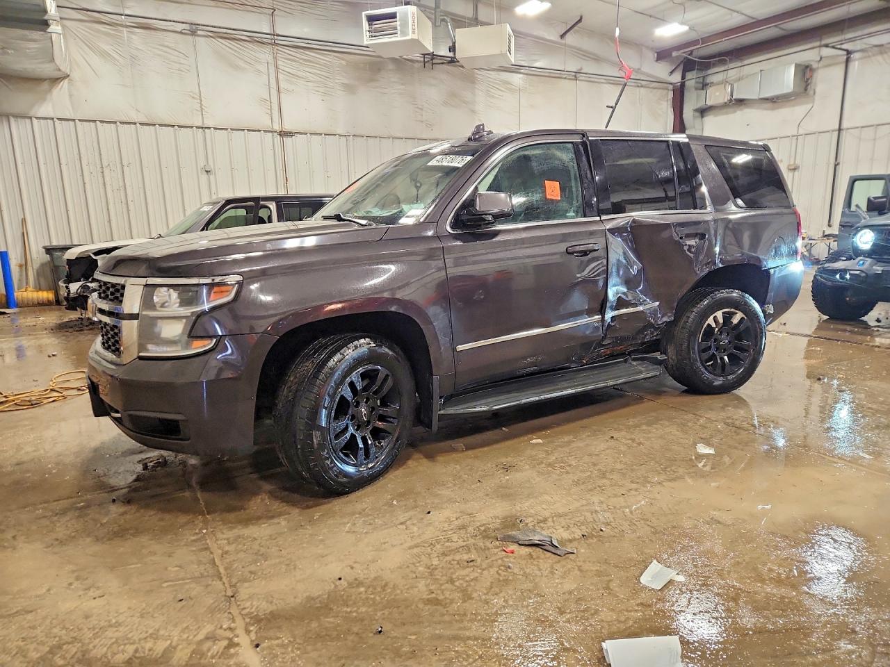 Salvage Chevrolet Tahoe Image