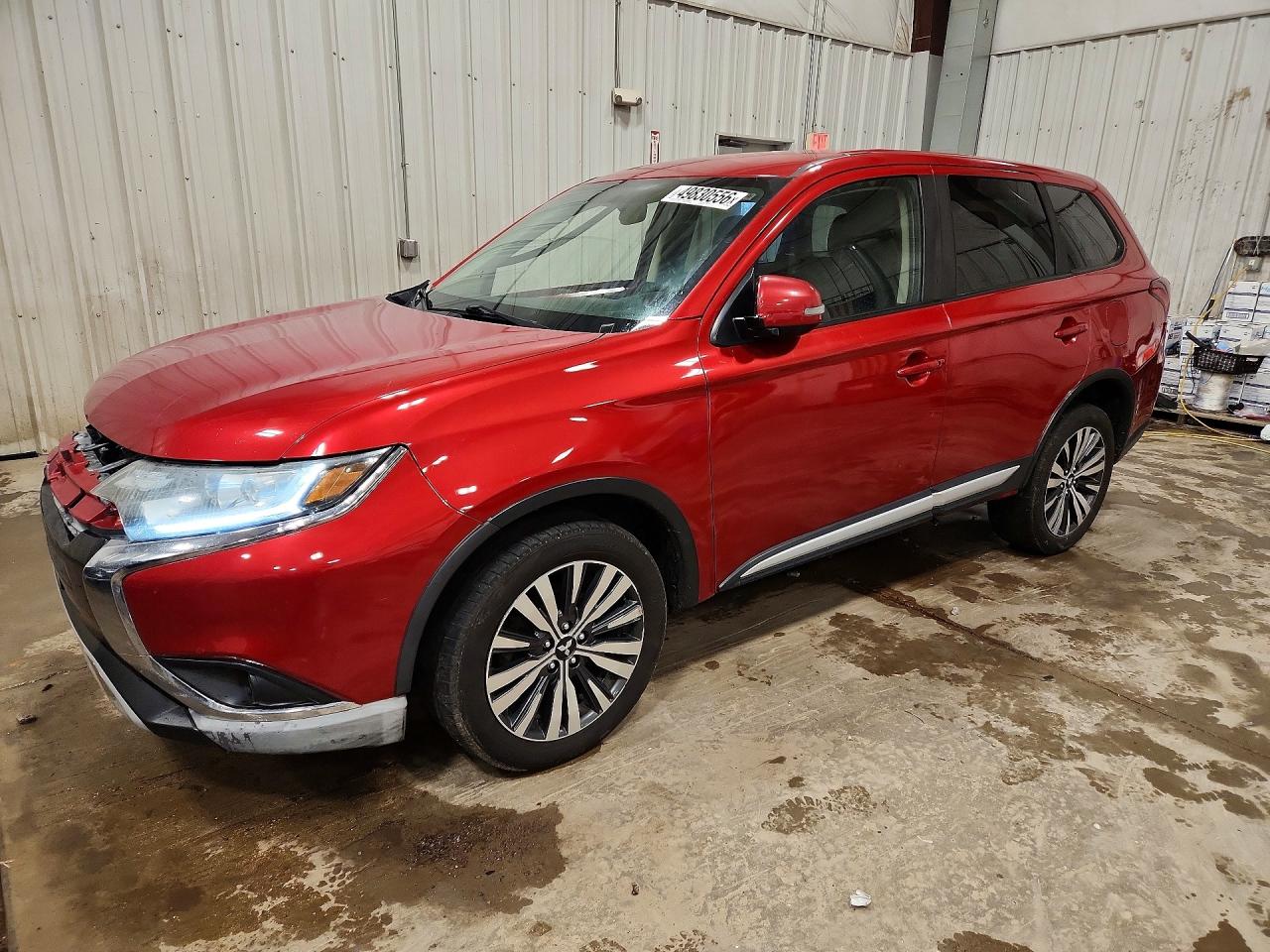 Salvage Mitsubishi Outlander Image