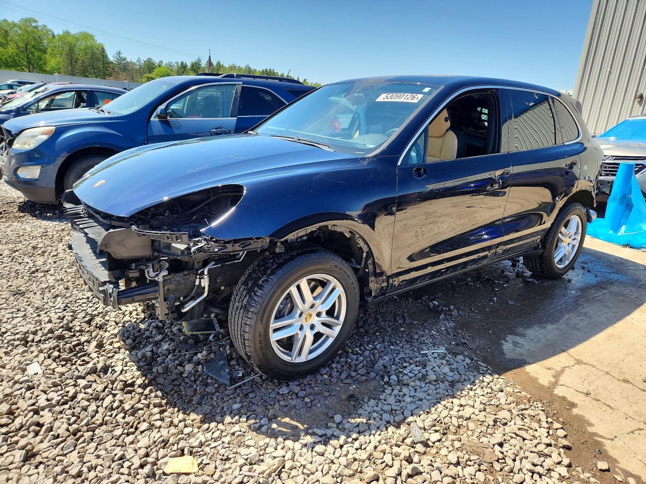 Salvage Porsche Cayenne Image