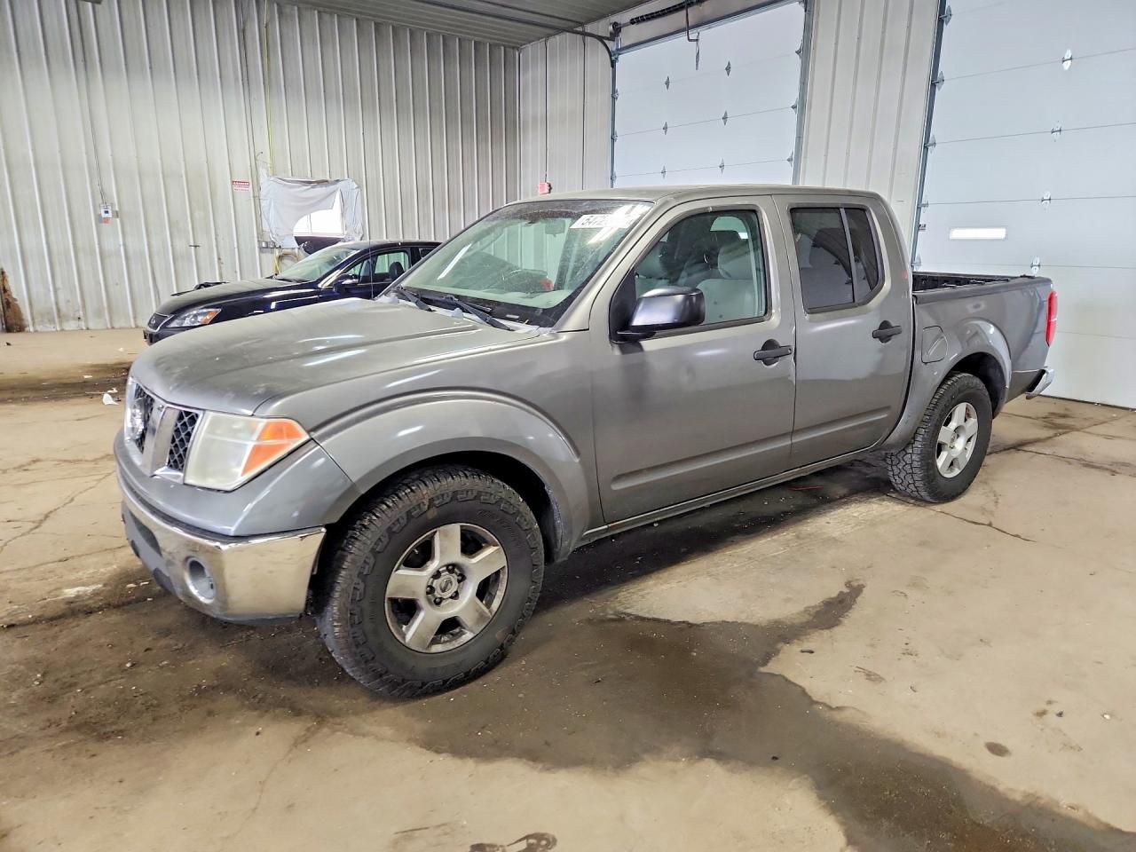 Salvage Nissan Frontier Image