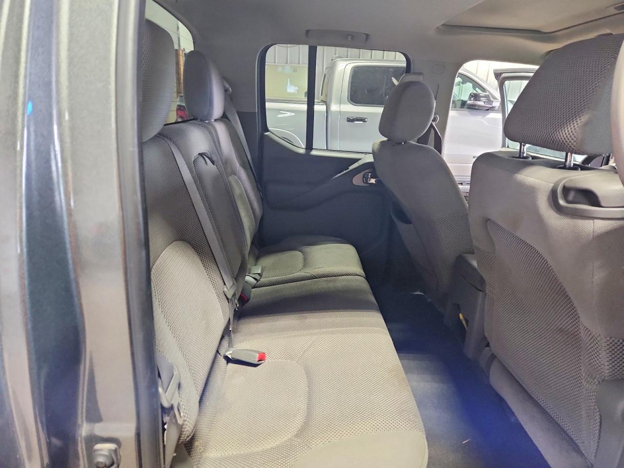 Nissan Frontier Se