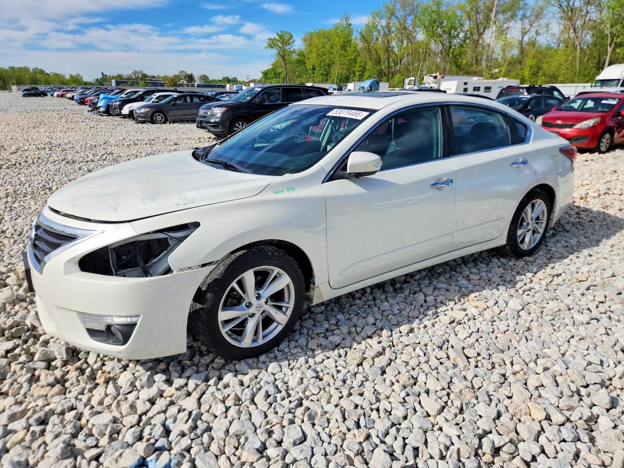 Salvage Nissan Altima Image