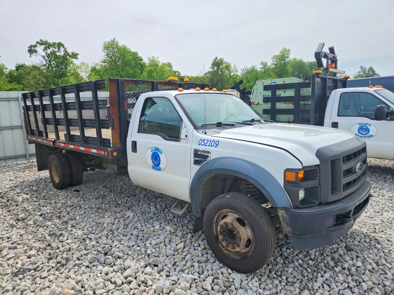 Salvage Ford F-450 Image