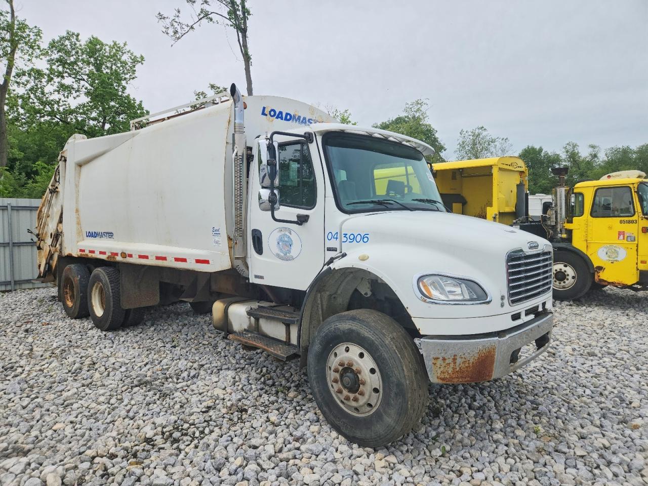 Salvage Freightliner M2 Image