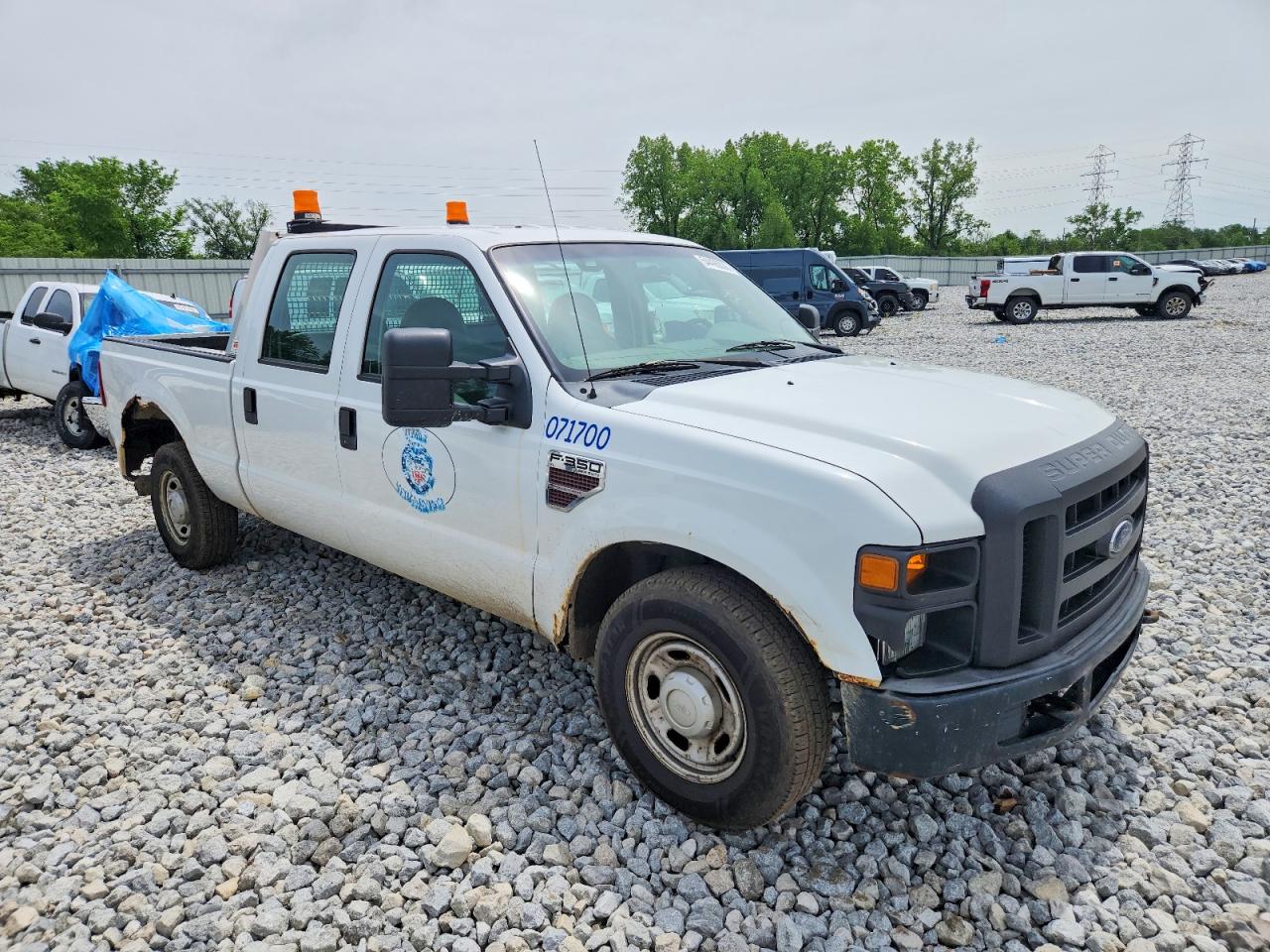 Salvage Ford F-350 Image