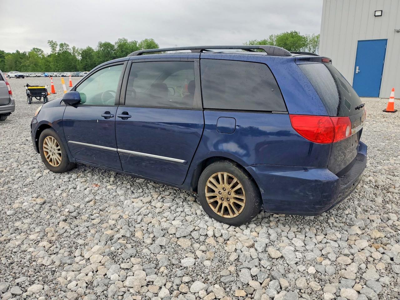 Toyota Sienna Xle Limited 7-passenger