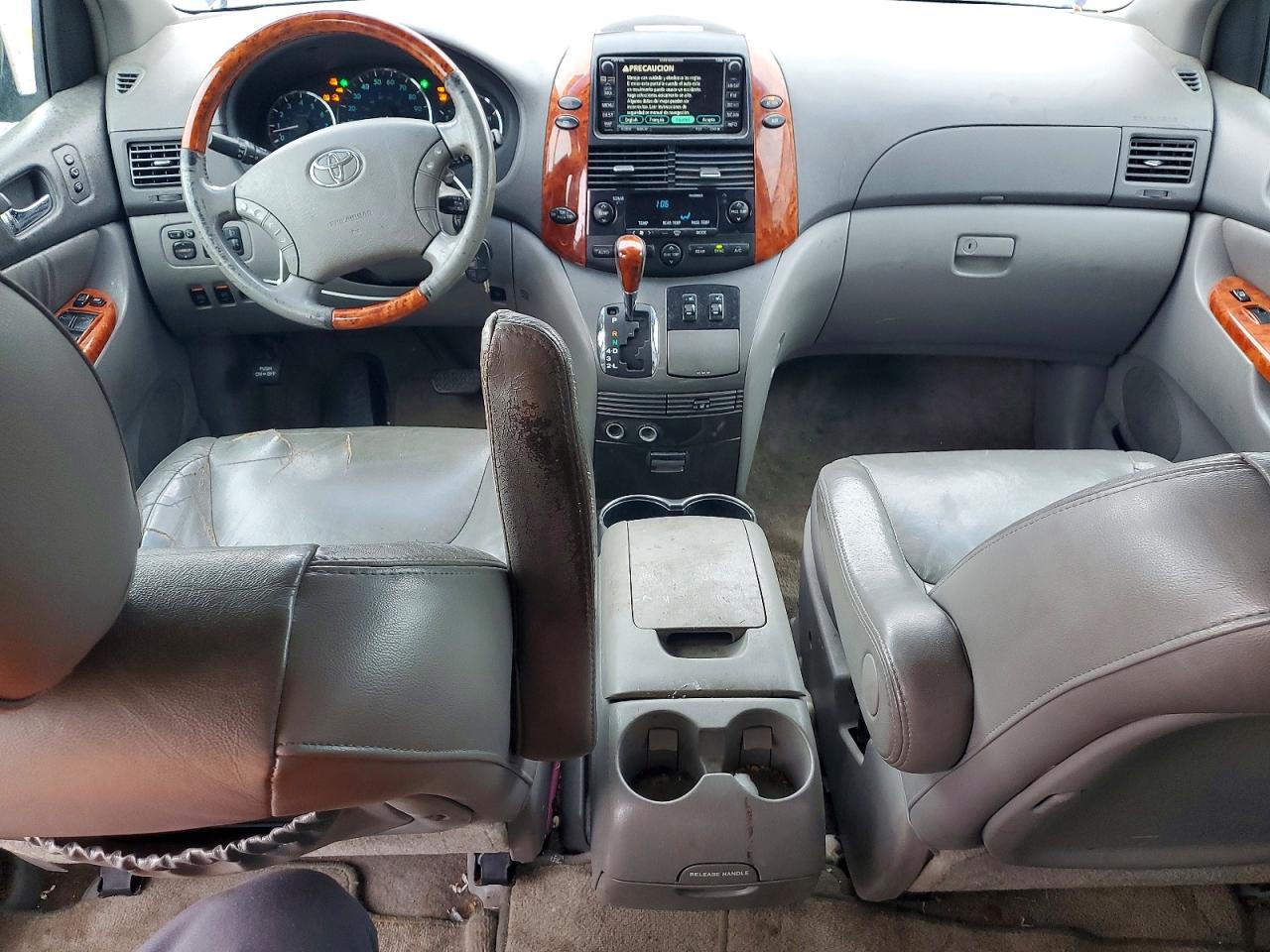 Toyota Sienna Xle Limited 7-passenger