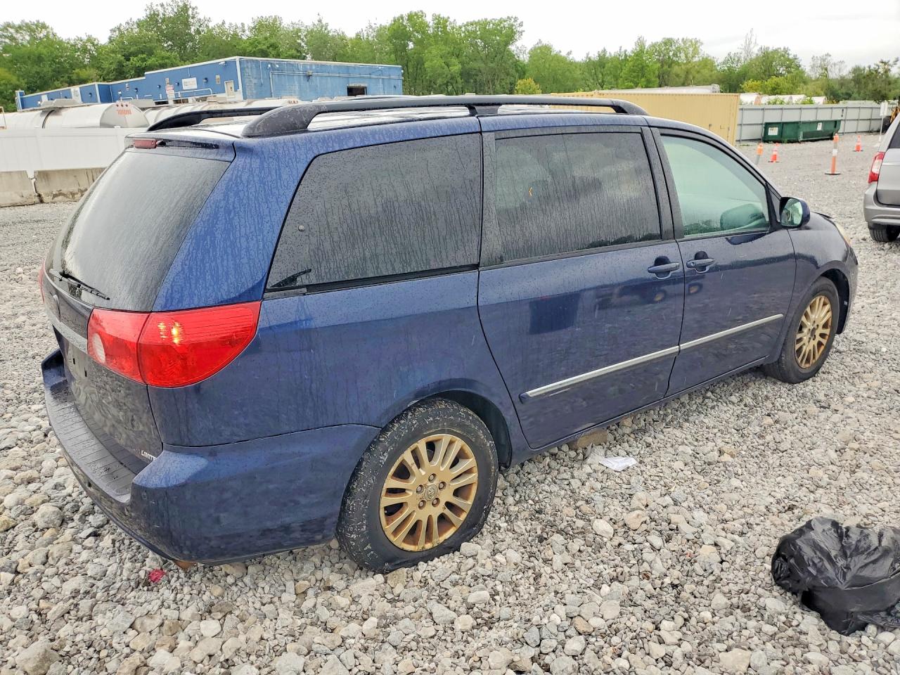 Toyota Sienna Xle Limited 7-passenger