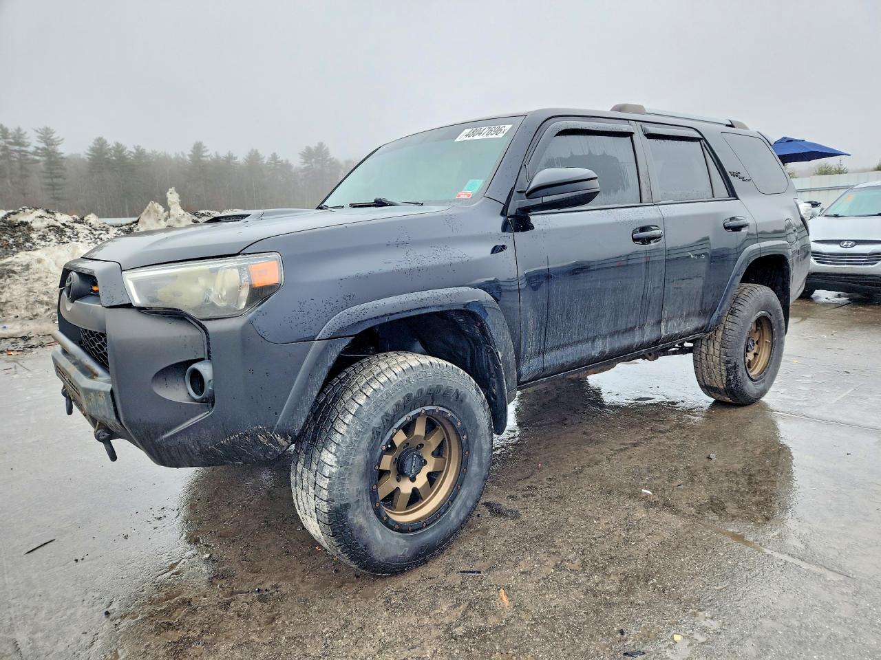 Salvage Toyota 4Runner Image
