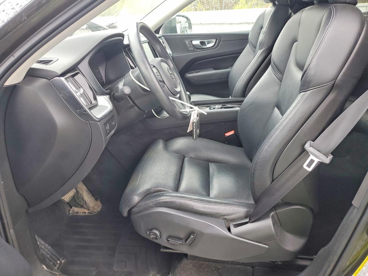 Volvo XC60 T5