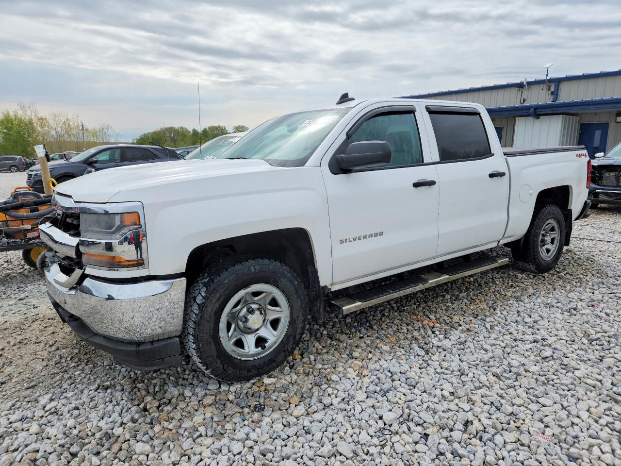 Salvage Chevrolet Silverado Image
