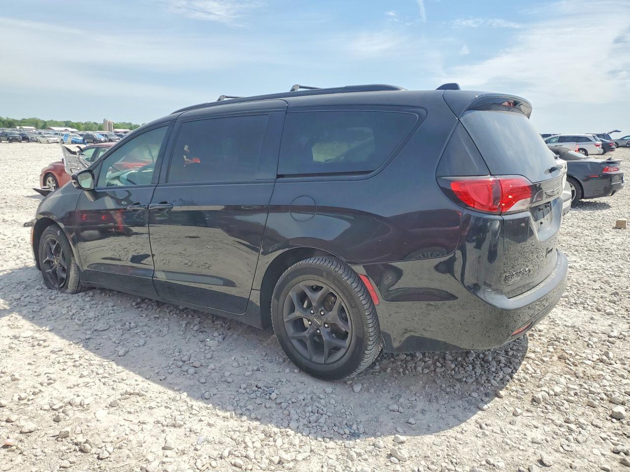 Chrysler Pacifica Limited