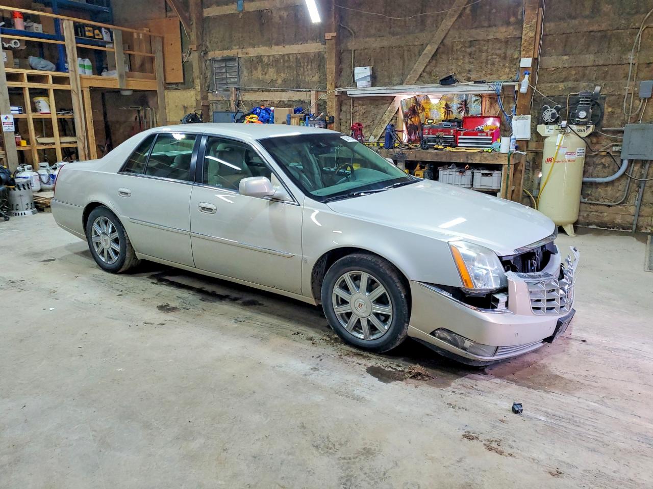 Cadillac DTS